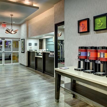 迈阿密椰林/科勒尔盖布尔斯希尔顿恒庭酒店 外观 照片